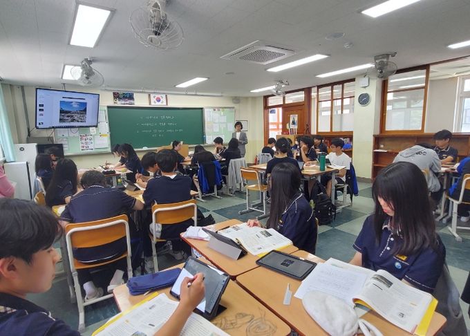 군포의왕교육지원청, 중등 에듀테크 기반 수업 나눔 한마당 운영