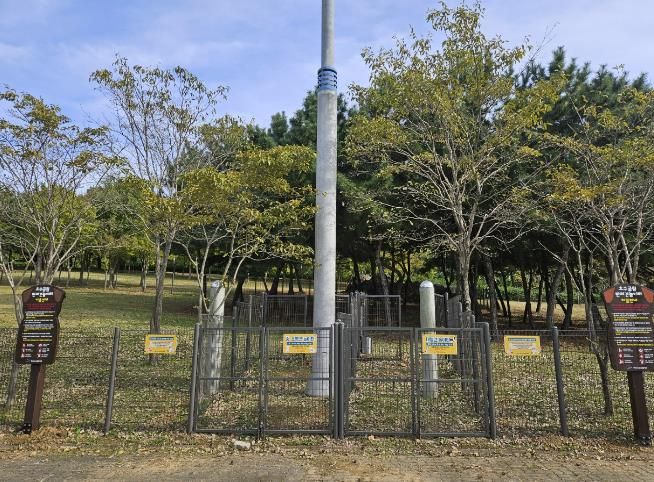 안산시, 호수공원에 반려견 놀이터 3호 개장… 반려동물 복지 강화