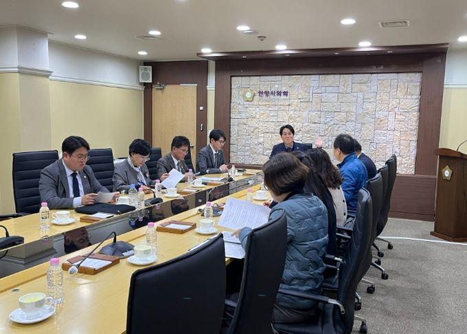 안양시의회 총무경제위원회, 주민자치협의회 간담회 개최