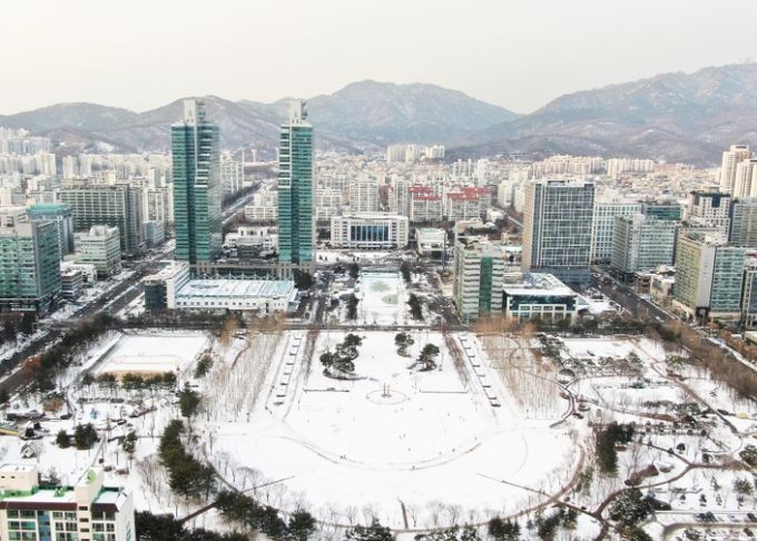 안양시청 및 평촌중앙공원 설경