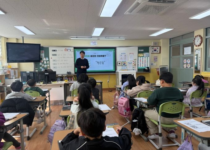 서산교육지원청, ‘2025 초등 수업실연 이끎교사’ 공개수업 통해 교사 성장 지원