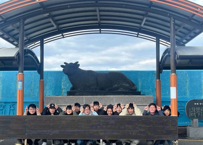 ‘지방공무원 직급별 소통·공감 역량강화 과정 중 제주 4·평화 기념관 방문 단체사진 및 조별 촬영 모습