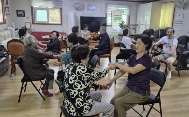 광주시 오포건강생활지원센터, ‘노인 맞춤형 건강교육 및 실천 프로그램’ 성료
