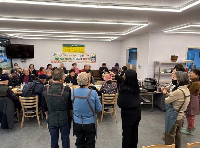 오산시 중앙동, 지역 어르신 대상 ‘크로바 행운식당’ 정기 식사 지원 시작