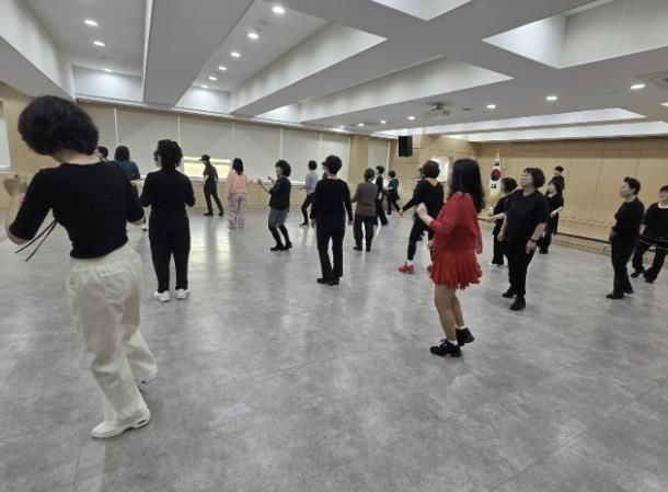 의왕시, 2026년부터 주민자치센터 강좌 운영 주기 '4개월'로 전환