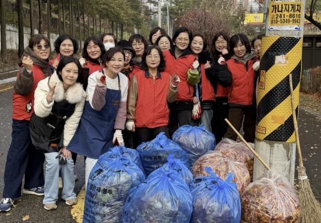 수원시 장안구 조원2동, 겨울철 대비 낙엽 대청소 실시