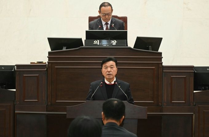 최재구 군수 시정연설 모습