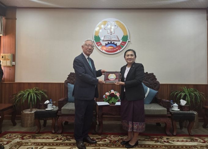 충남교육청, 라오스 정부 훈장 받다...20년 교육정보화 동행의 성과