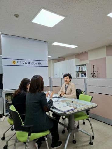 이채명 의원, 저소득층 노인 간병비 지원 사업 관련 논의