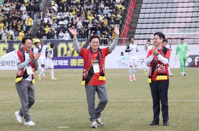 박완수 지사 시축