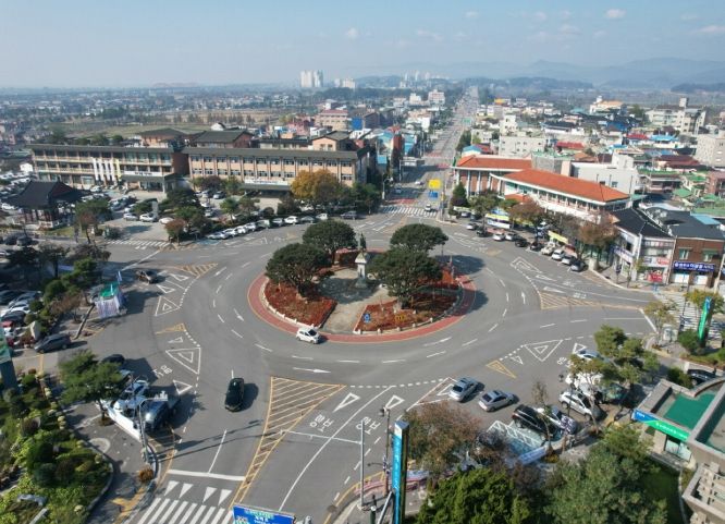 : 부여군청 전경