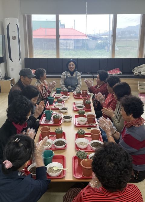 치매안심마을 치매예방 프로그램 운영